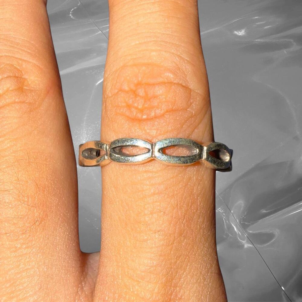 Vintage Boho Grunge 925 Sterling Silver Infinity Band Ring Fine Jewelry Punk